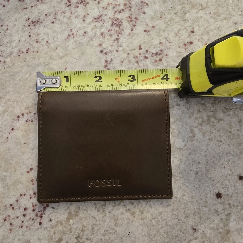 Fossil Men's Brown Leather Wallet